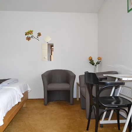 Hotel Valnovka Kamenice (Prague-East)