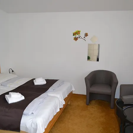 Valnovka 3* Kamenice (Prague-East)